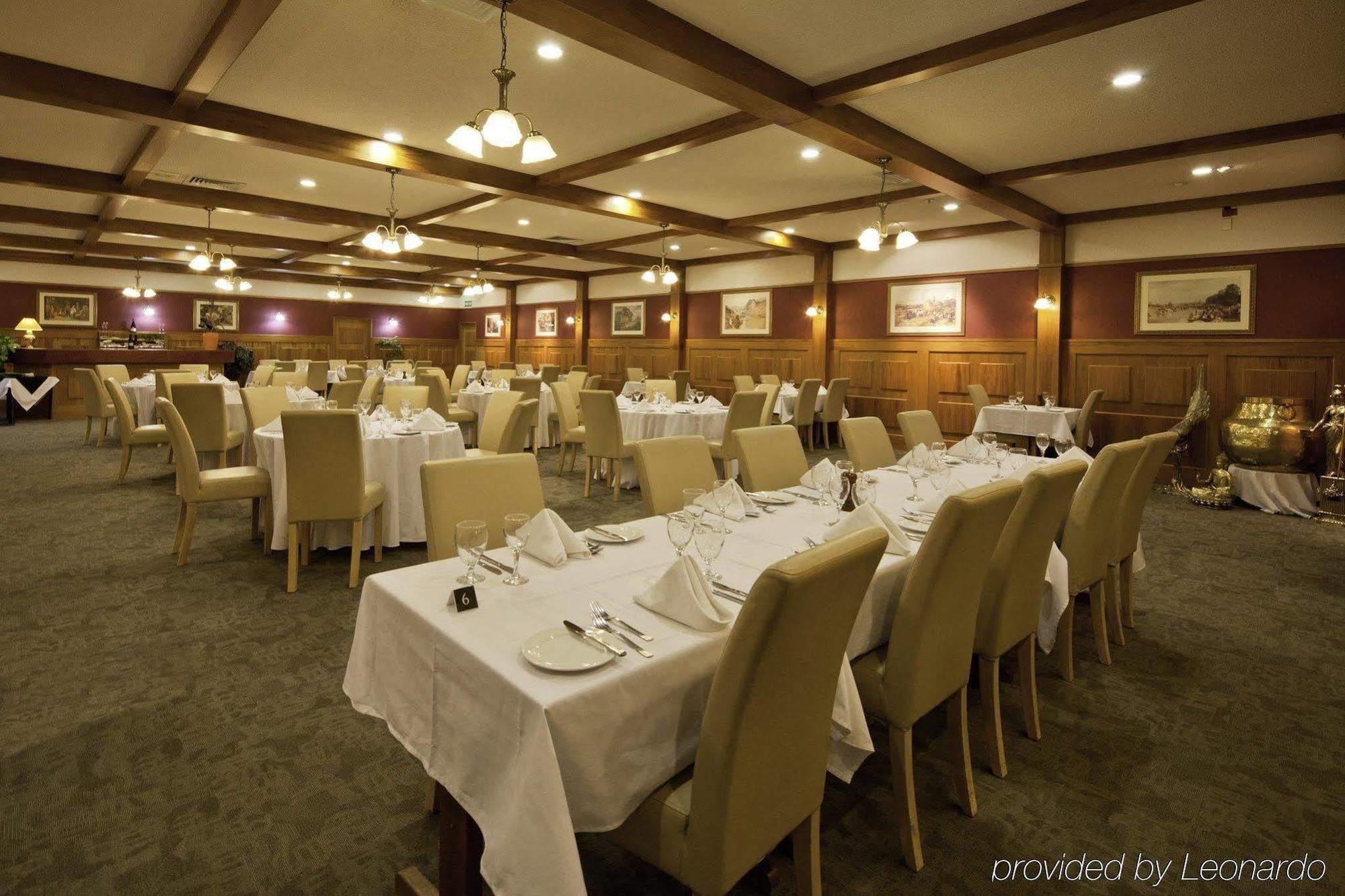 Distinction Hamilton Hotel & Conference Centre מראה חיצוני תמונה