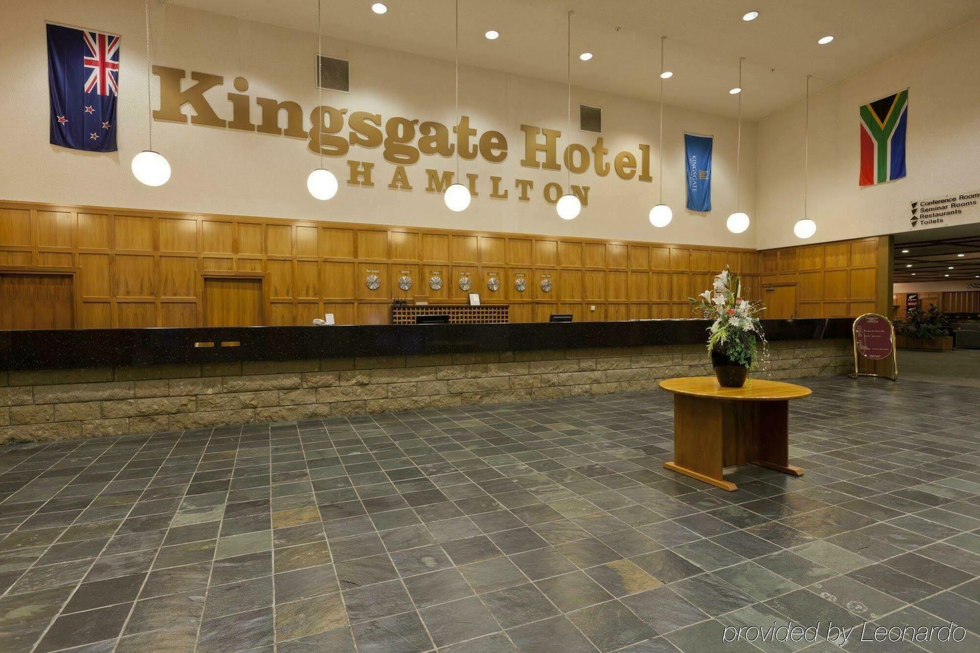 Distinction Hamilton Hotel & Conference Centre מראה חיצוני תמונה